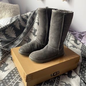 UGG Classic Tall Boots in Gray